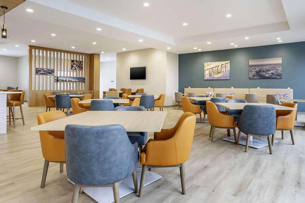 Comfort Inn & Suites Newark Liberty International Airport Restoran foto