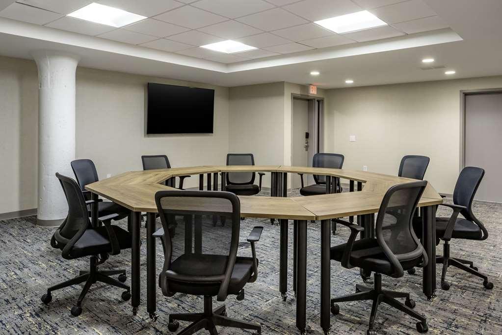 Comfort Inn & Suites Newark Liberty International Airport Fasilitas foto