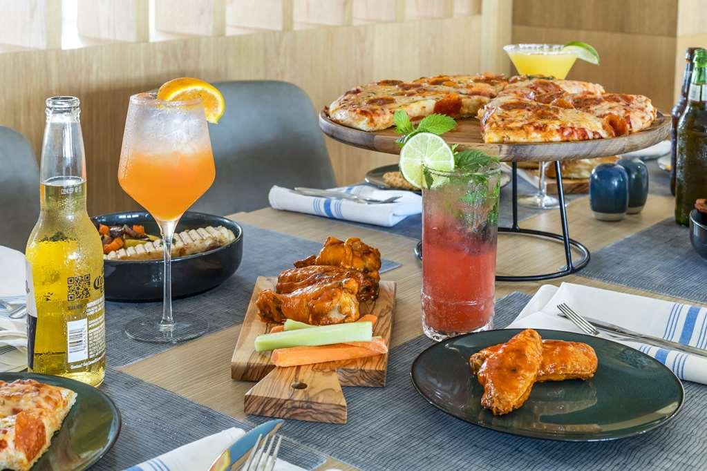 Comfort Inn & Suites Newark Liberty International Airport Restoran foto